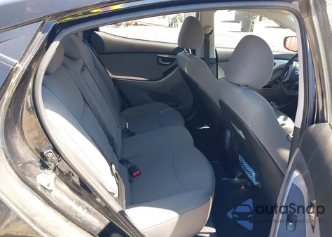 2016 Hyundai Elantra Se z USA, uszkodzony, nr VIN 5NPDH4AE6GH795211